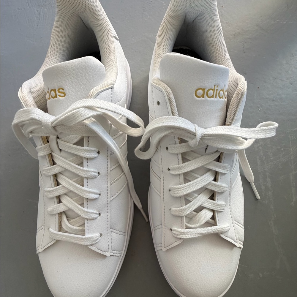 Adidas Women's White and Gold Sneakers - Never worn